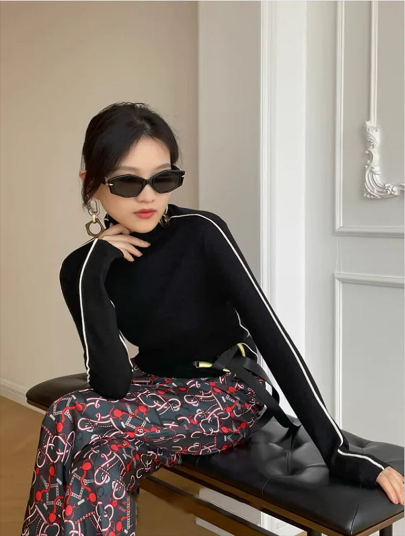 Women's Long Sleeve Roll Neck Sweater – Fitted Winter Knit Sweater