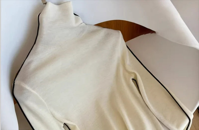 Women's Long Sleeve Roll Neck Sweater – Fitted Winter Knit Sweater