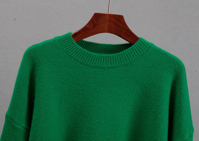 Women's Oversized Knit Sweater – Relaxed Long Sleeve Winter Sweater