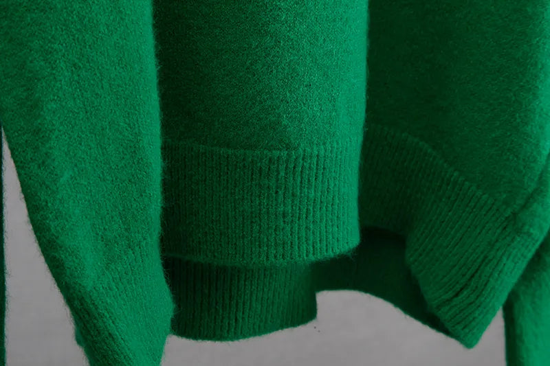 Women's Oversized Knit Sweater – Relaxed Long Sleeve Winter Sweater
