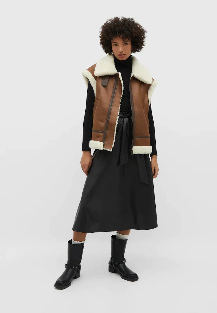 Women's Sleeveless Faux Leather Vest – Fur Lined Winter Gilet