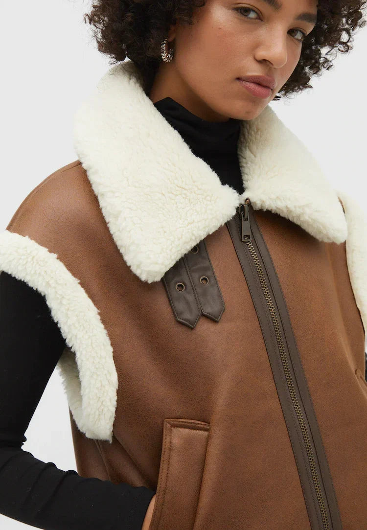 Women's Sleeveless Faux Leather Vest – Fur Lined Winter Gilet