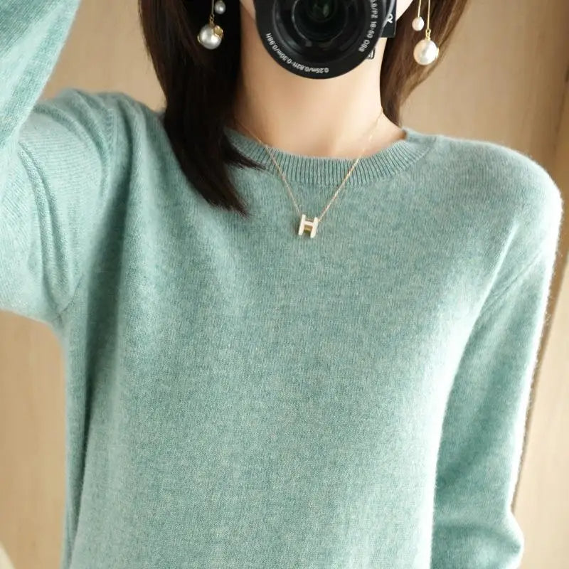 Women's Crew Neck Knit Sweater – Lightweight Long Sleeve Sweater