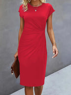 Alanah | Defined Waist Midi Dress with round neck