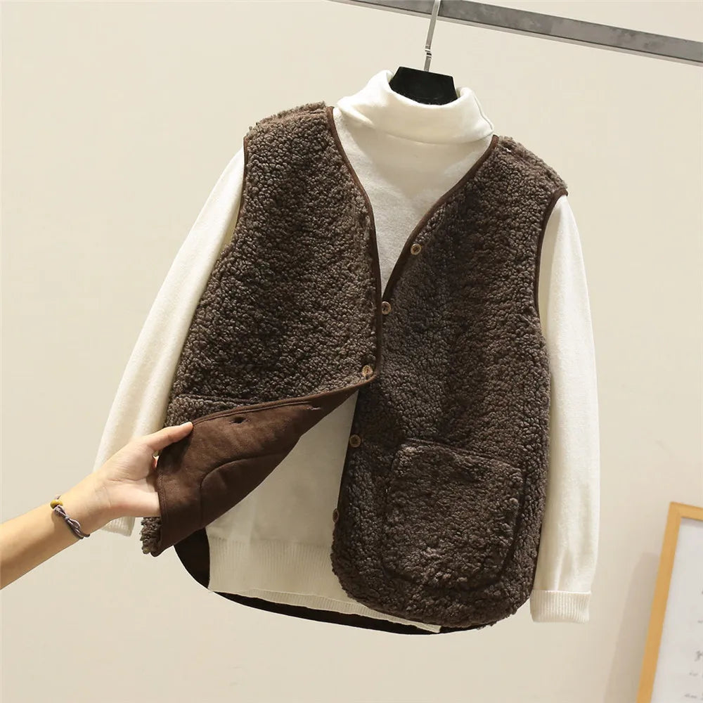 Women's Button Front Vest – Relaxed Pocket Layering Gilet