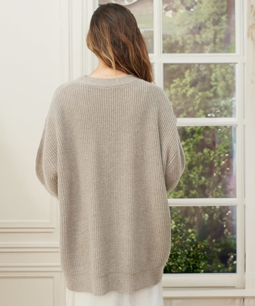 Women's Oversized Button Cardigan – Relaxed Long Sleeve Cardigan