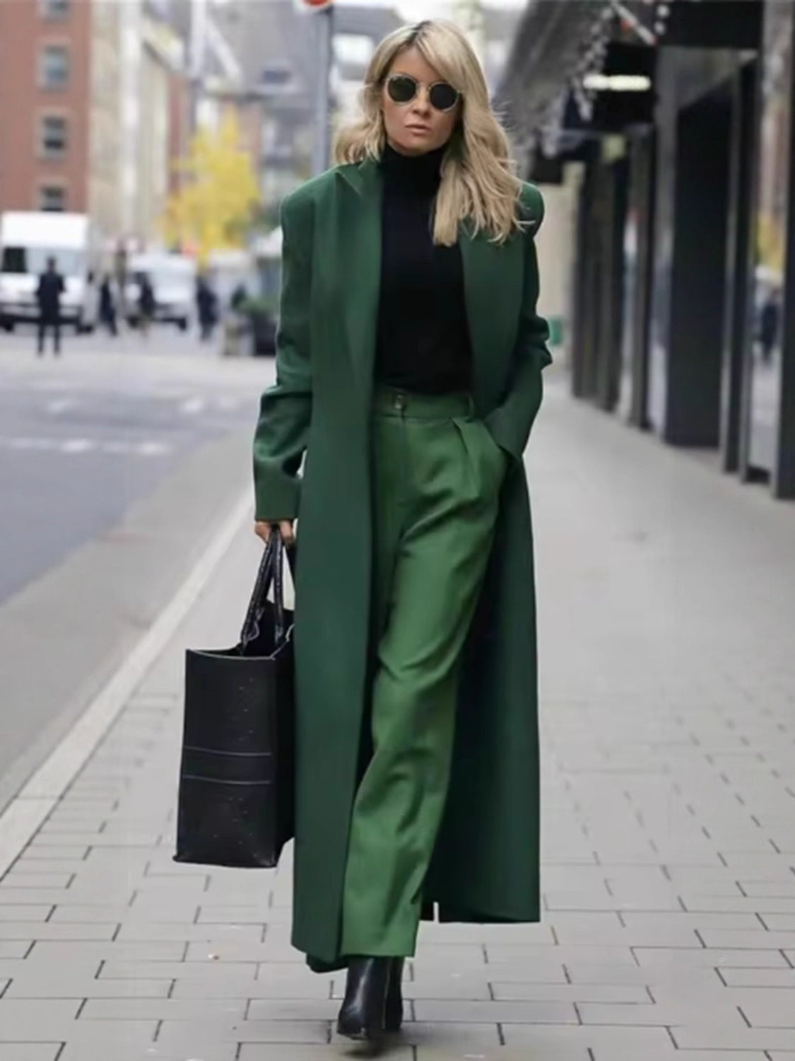 Alanah | Long Double-Breasted Coat with pockets