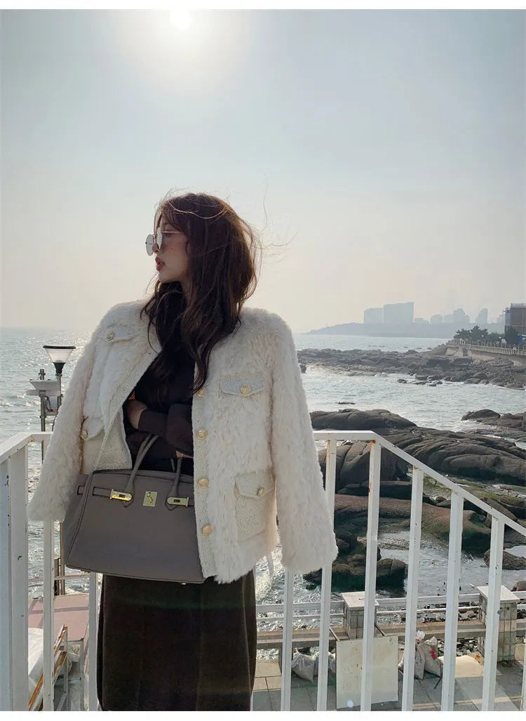 Women's Cropped Faux Fur Coat – Plush Collar Winter Jacket