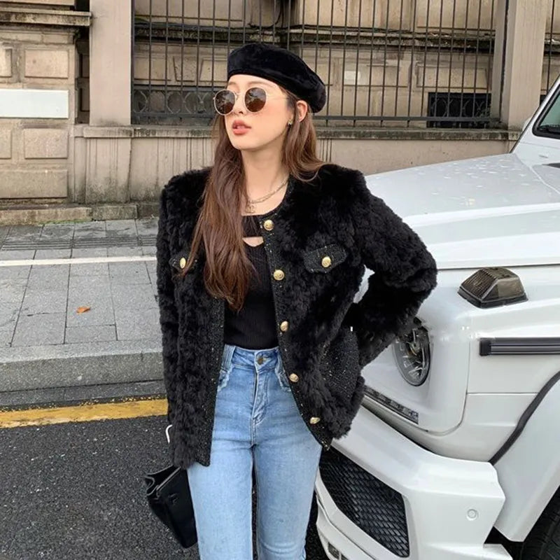 Women's Cropped Faux Fur Coat – Plush Collar Winter Jacket