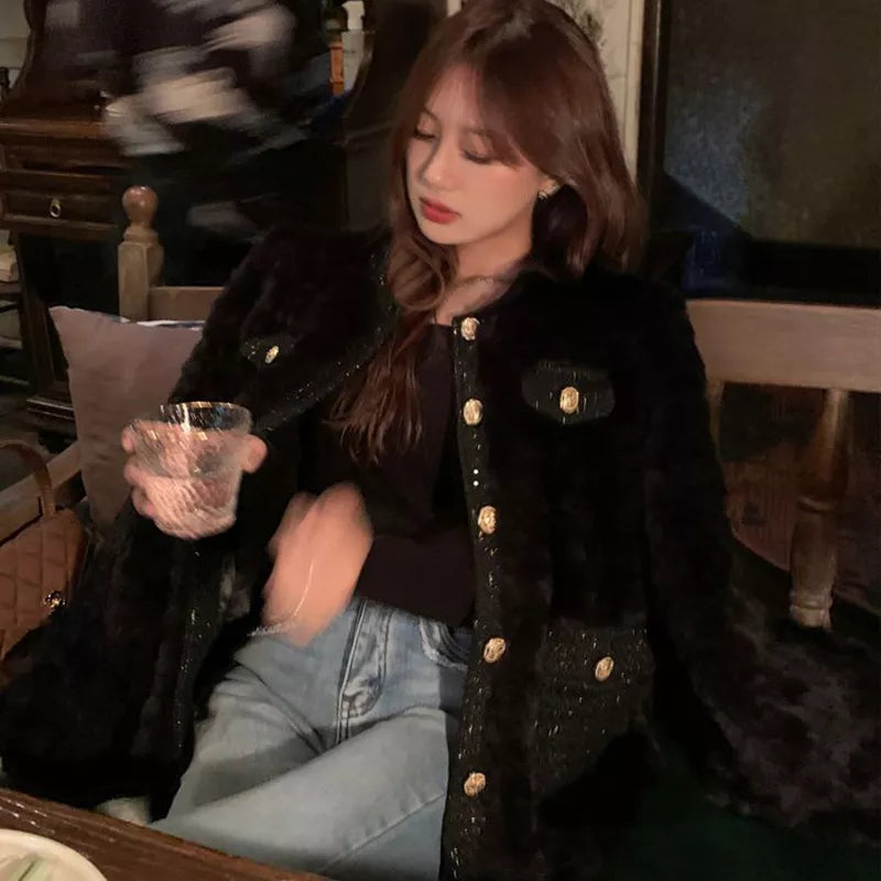 Women's Cropped Faux Fur Coat – Plush Collar Winter Jacket