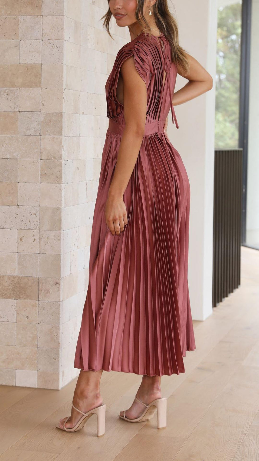 Women's Flowing Pleated Maxi Dress – Sleeveless Formal Occasion Dress