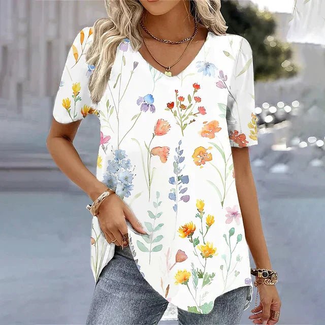 Alanah | Floral Print V-Neck Blouse with short sleeve and relaxed fit