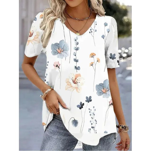Alanah | Floral Print V-Neck Blouse with short sleeve and relaxed fit