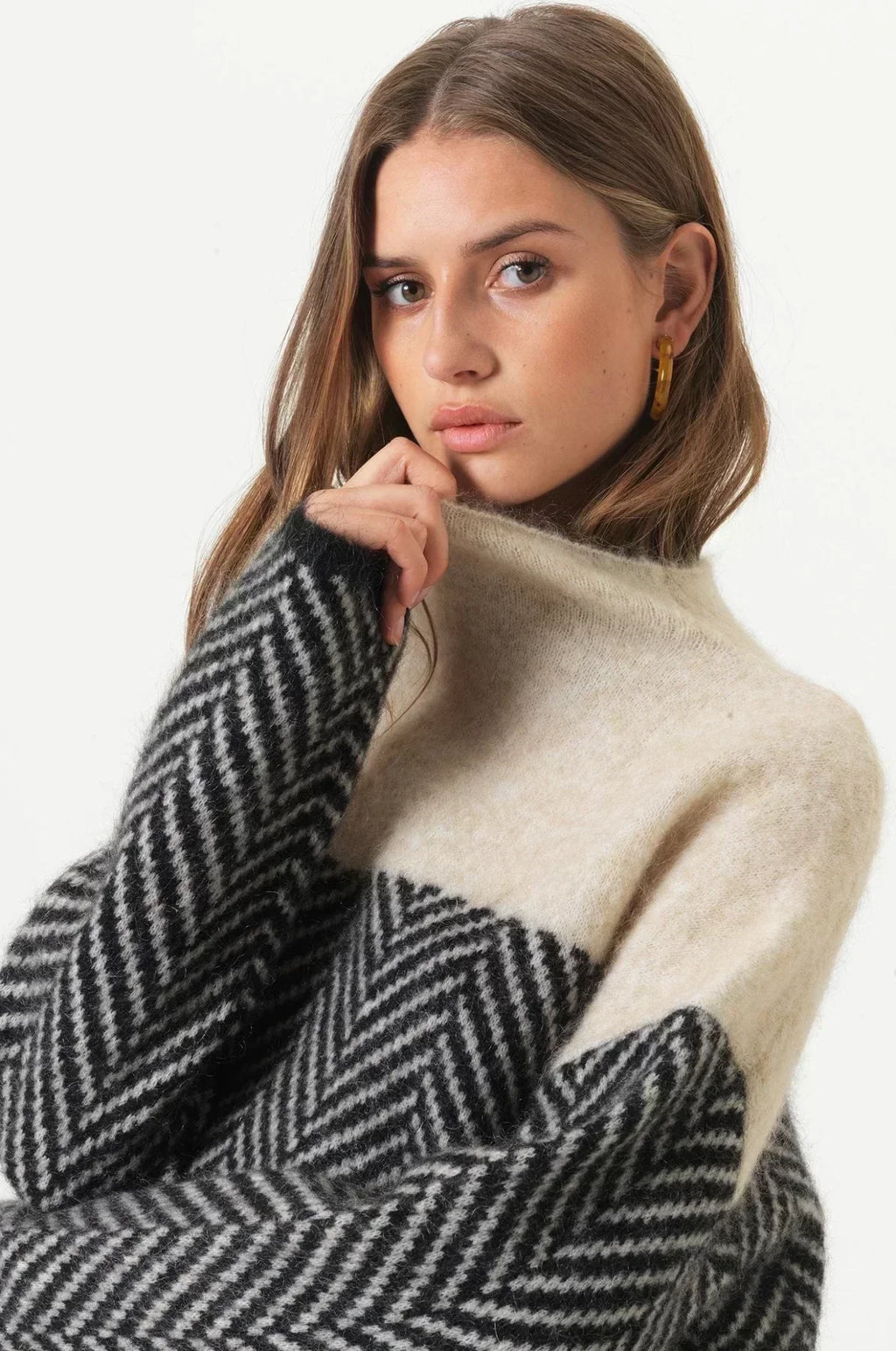 Women's High Neck Winter Sweater – Relaxed Long Sleeve Knit Sweater