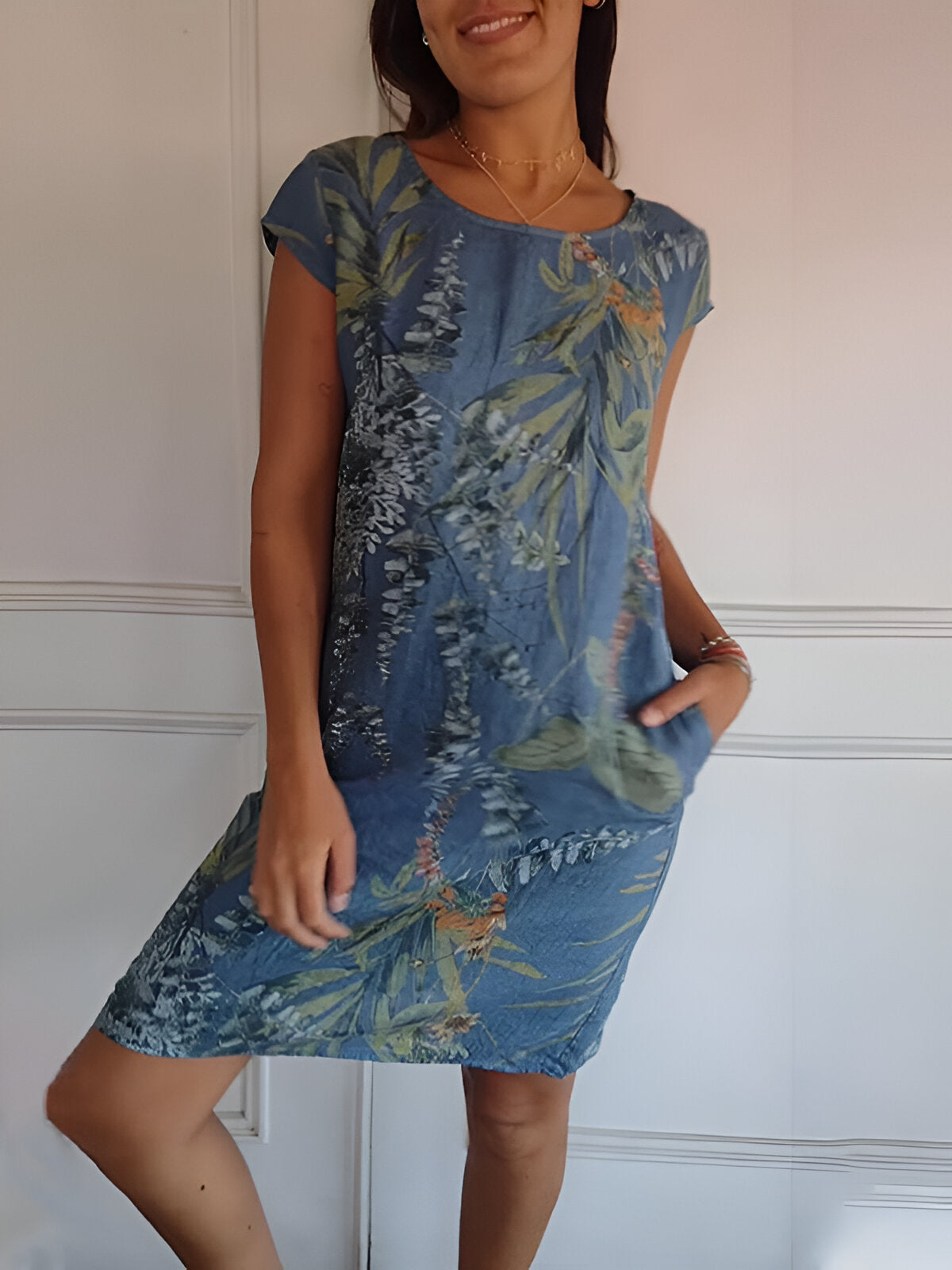 Women's Relaxed Crew Neck Dress – Flowy Everyday Midi Dress