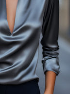 Alanah | V-Neck Autumn Blouse with long sleeve and relaxed fit