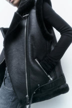 Women's Sleeveless Faux Leather Vest – Fur Lined Winter Gilet